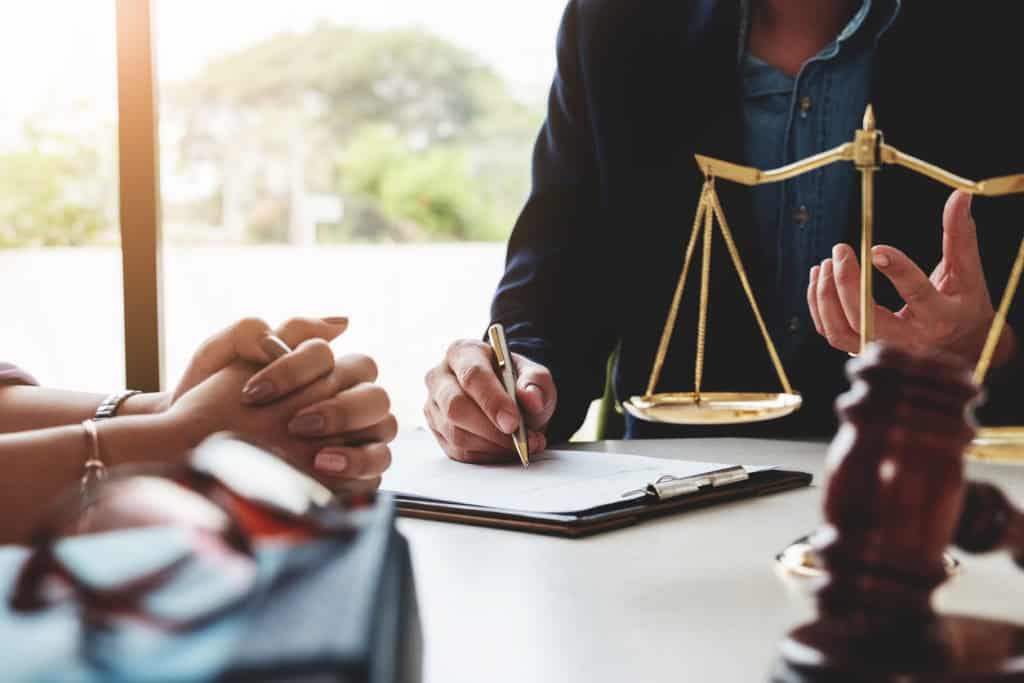 Court Applications vs. Mediation: A Less Stressful Path with EH Mediation Heanor